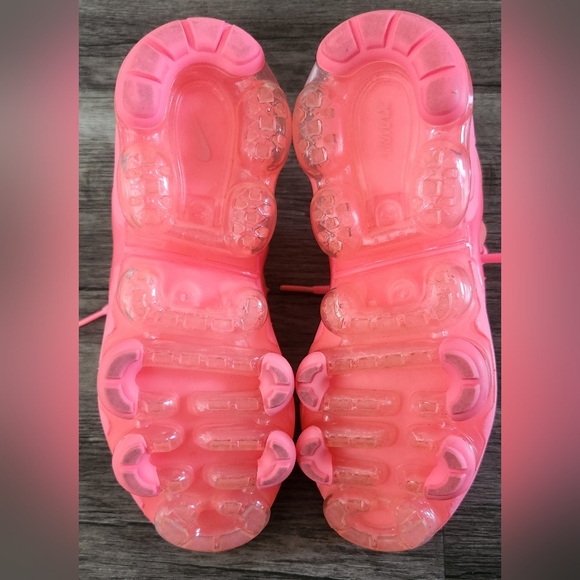 **LIKE NEW** Nike Air VaporMax Vapor Max Plus Sz 6.5 Vibrant Neon Bubblegum Pink - Picture 10 of 12